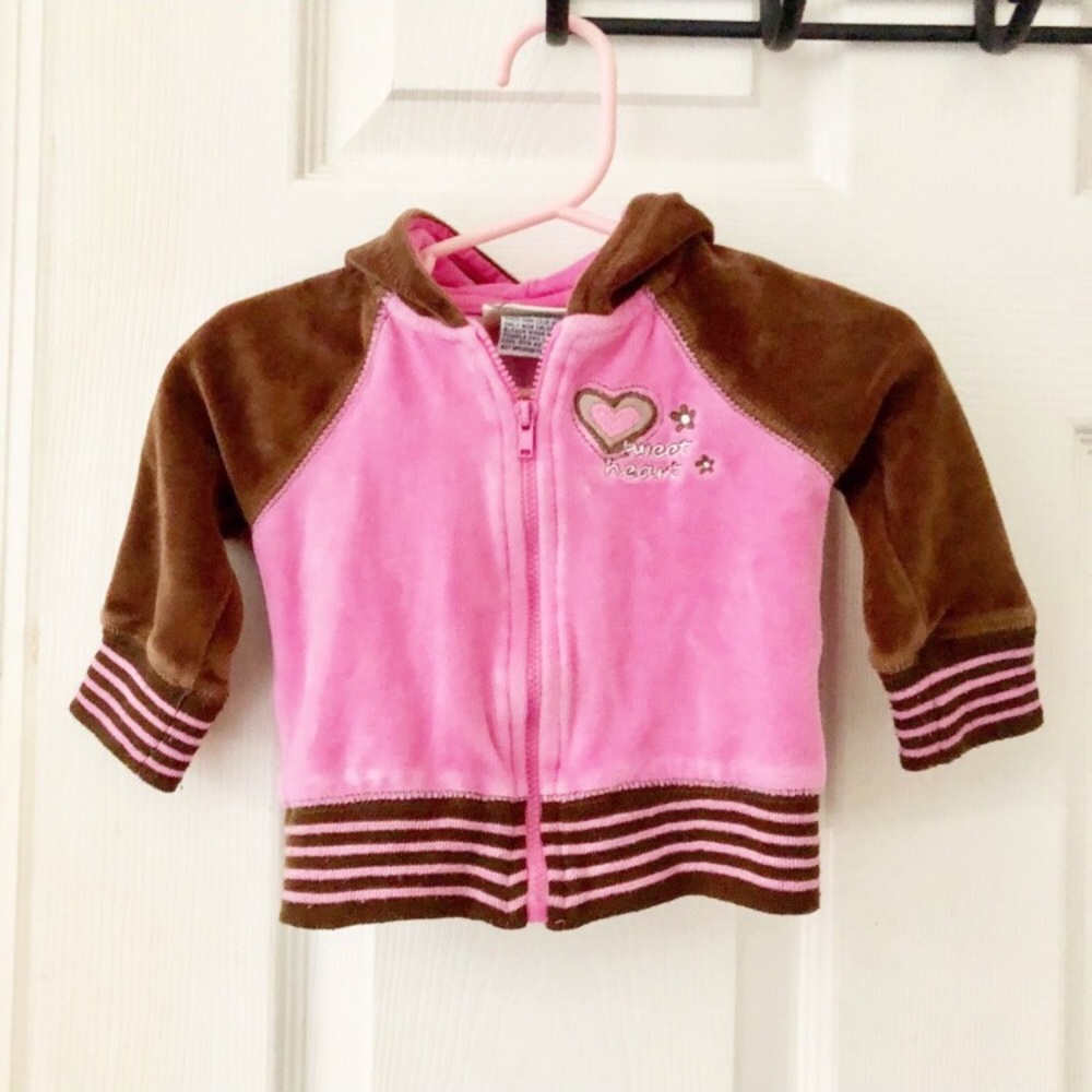 Carter’s vintage style hoodie, velour-like 💕